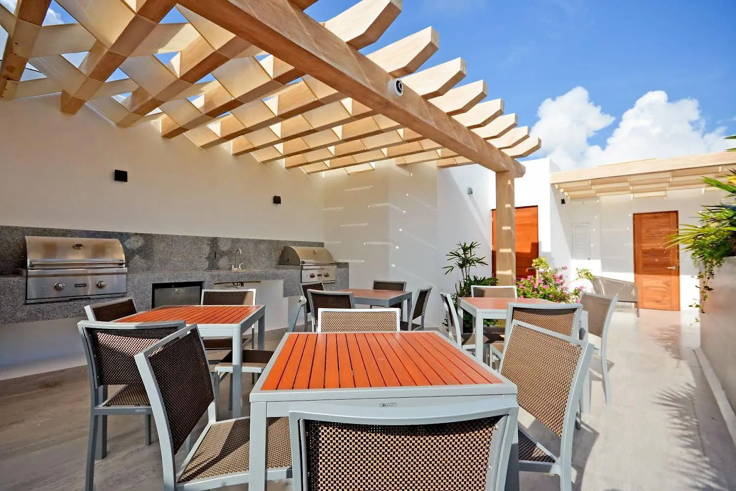 1Br Holiday Apartment Steps From The Beach! Playa del Carmen
